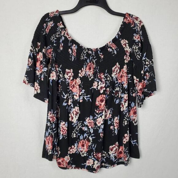 🔴Rewind XL Black Floral Top - Picture 3 of 6